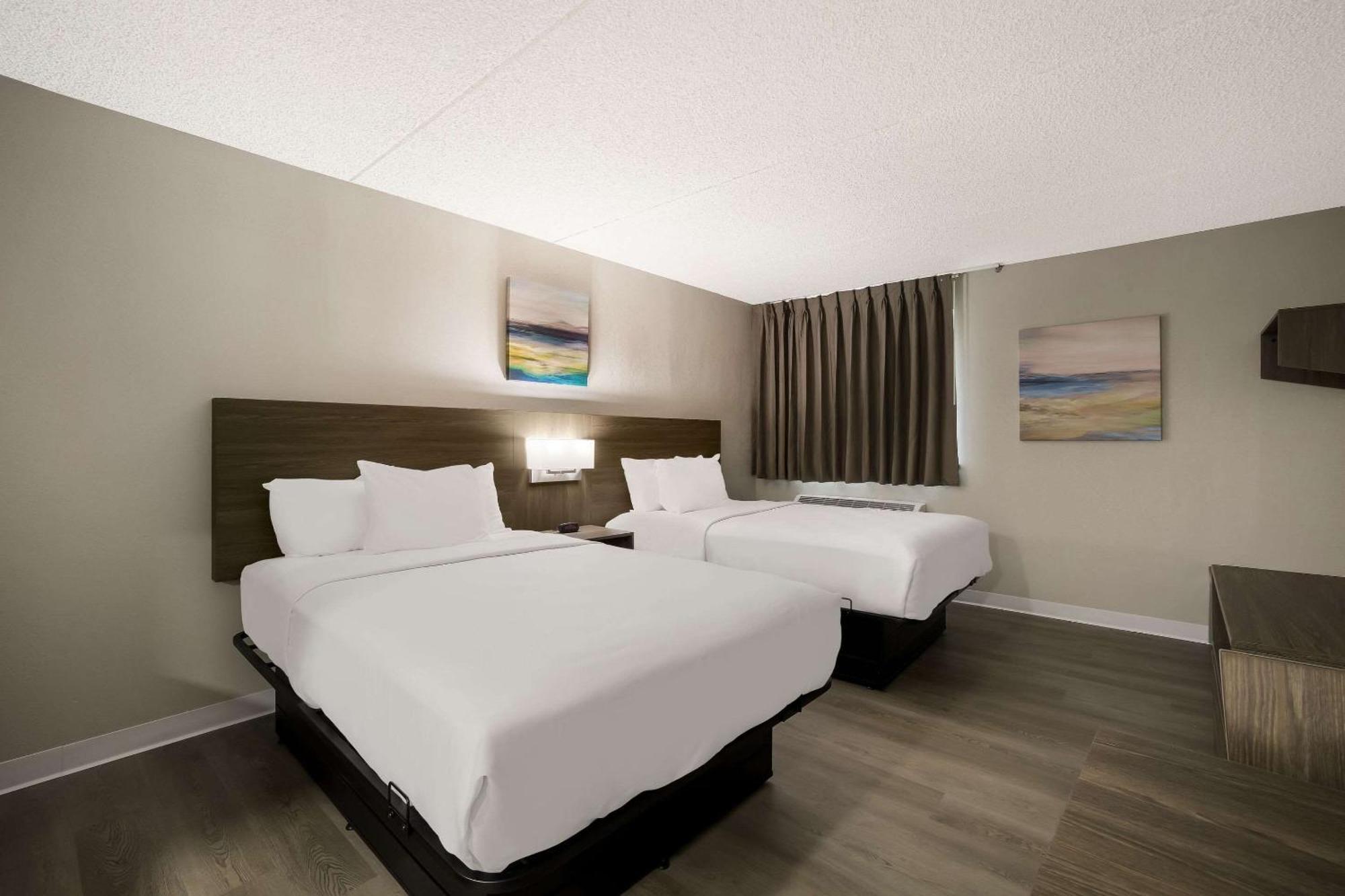 Suburban Studios Milwaukee Airport Экстерьер фото